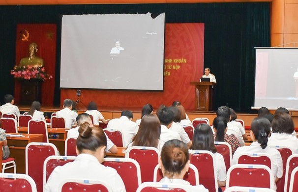 quang canh hoi nghi.jpg